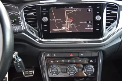 VW T-Roc, Automatik, aus dem Bestand von Hölscher Automobile Nordkirchen-Capelle — Ansicht 10
