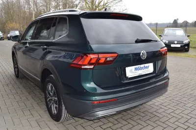 VW Tiguan Allspace 4Motion 7Sitzer, Automatik, aus dem Bestand von Hölscher Automobile Nordkirchen-Capelle — Ansicht 4